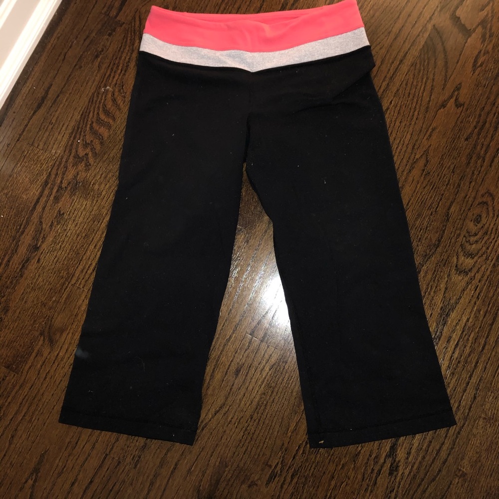 Black Capri leggings